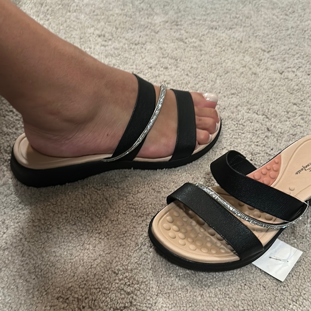 Moda Black and Silver Sandals Minimalist Design